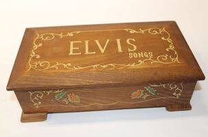 Elvis Music Box That Plays 8-Songs Nsn NMN